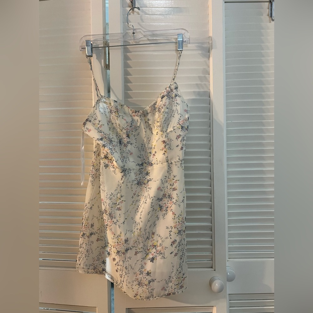 WHITE FLORAL LACE MINI DRESS NWT